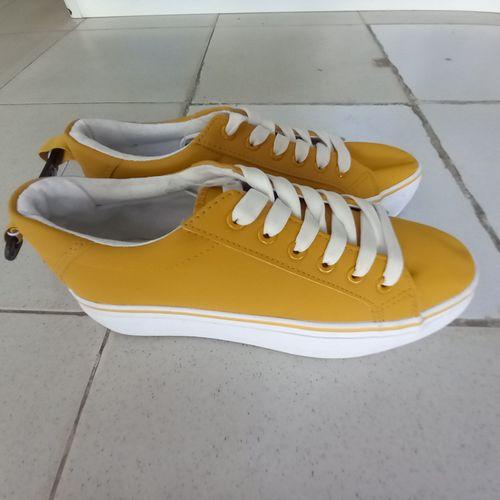 Primark Baskets Jaune Blanc Haute Qualité London Fashion