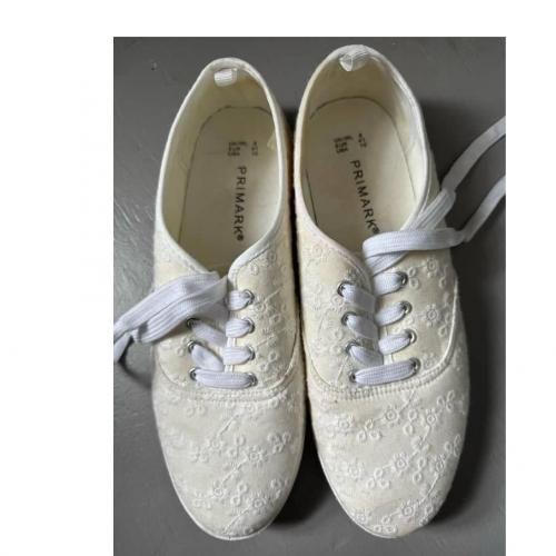 Primark Chaussures Plates À Enfiler À Motif Floral Blanc
