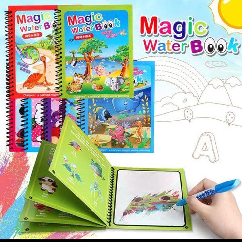 Livre de peinture à eau magique