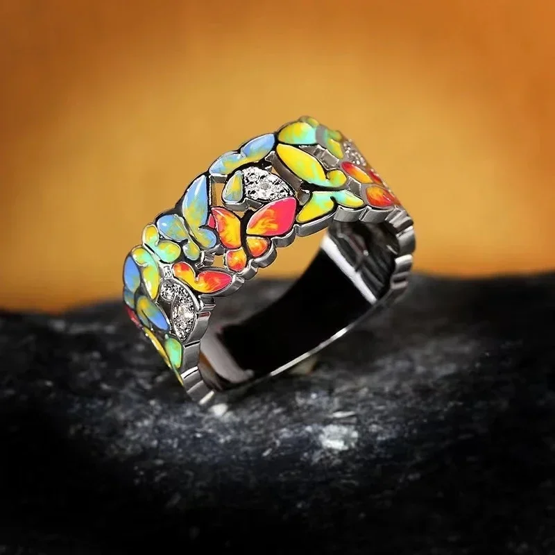 Bague pour femmes, nouveau bloc de couleurs Vintage européen et américain, mode colorée, papillon tombant, Style Punk