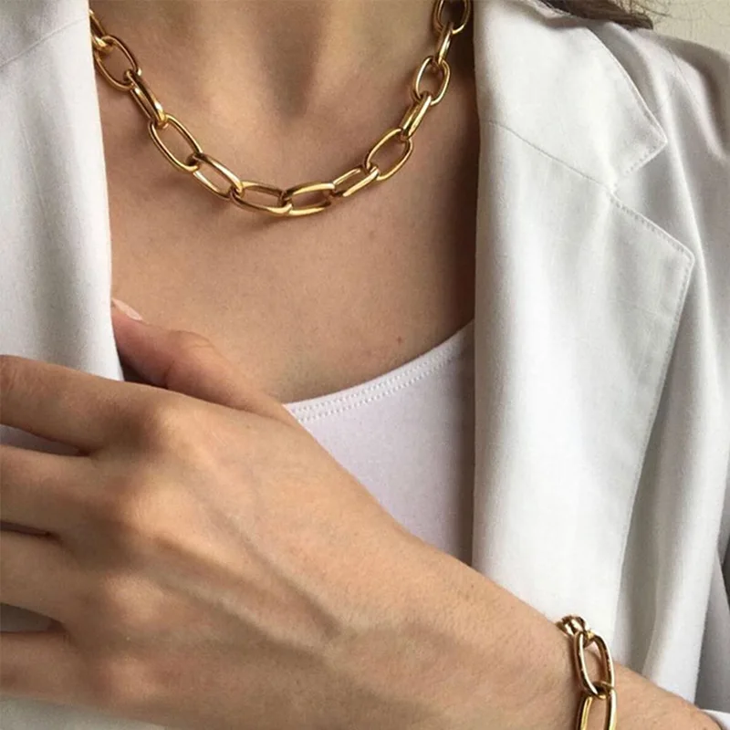 Tour de cou multi-cowcles pour femmes, colliers de personnalité punk, lien creux, bijoux de cou pour dames, collier vintage, nouveau