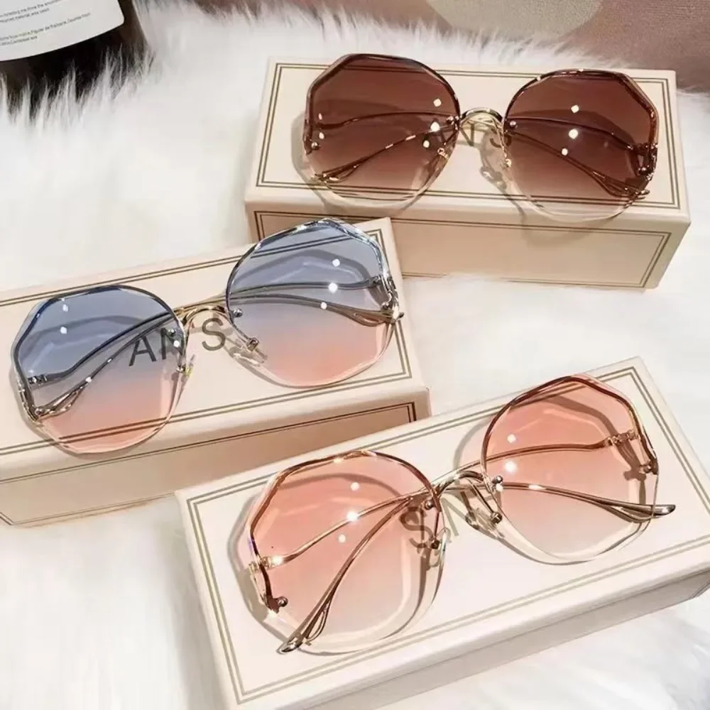 Lunettes de soleil sans monture à la mode pour femmes/hommes, couleur polygonale, grand cadre dégradé, protection solaire, Очки Сotyне Norsishi Ж www...........е