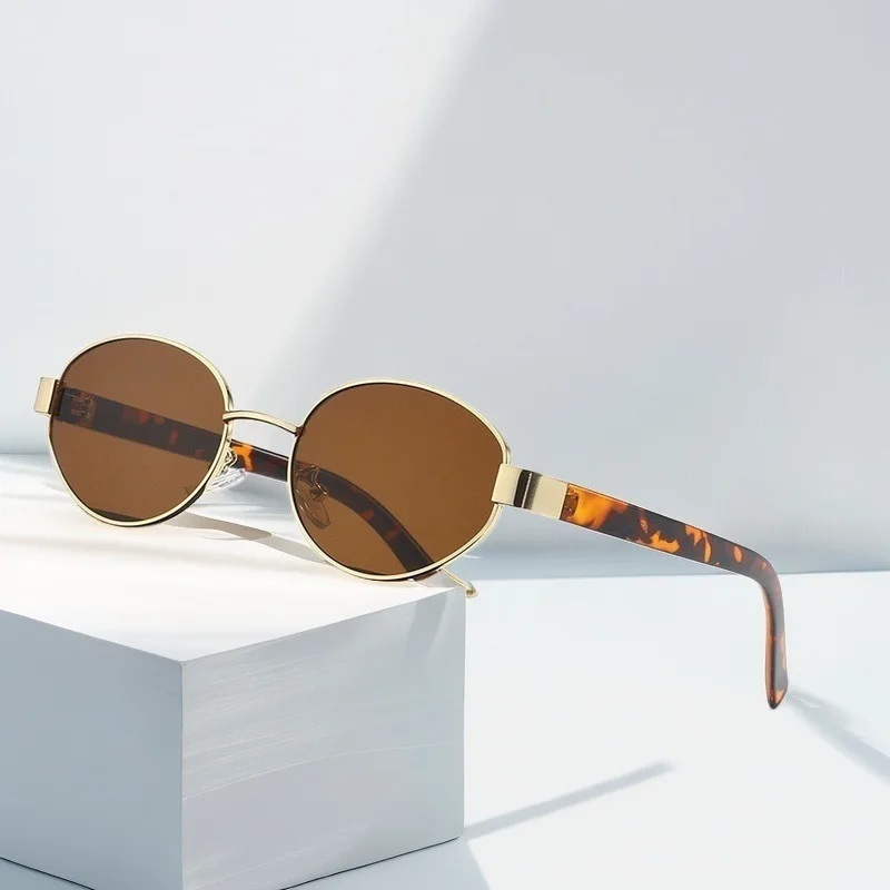 Lunettes de soleil ovales rétro pour femmes et hommes, tendance en métal, pare-soleil décoratif pour l'extérieur, Uv400, Design de marque de luxe