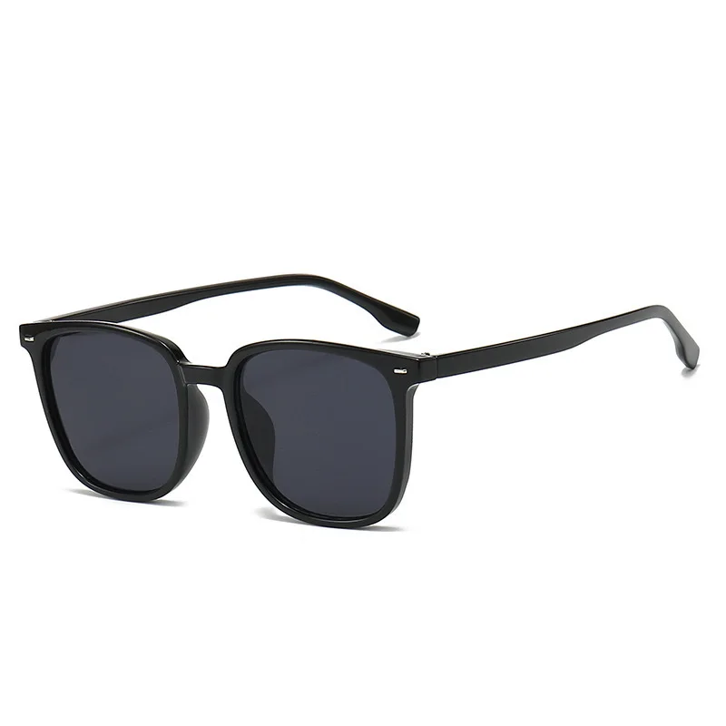 Lunettes de soleil marron à monture noire, ombrage solaire haut de gamme, protection UV 400, lunettes de soleil à monture carrée à la mode pour femmes et hommes